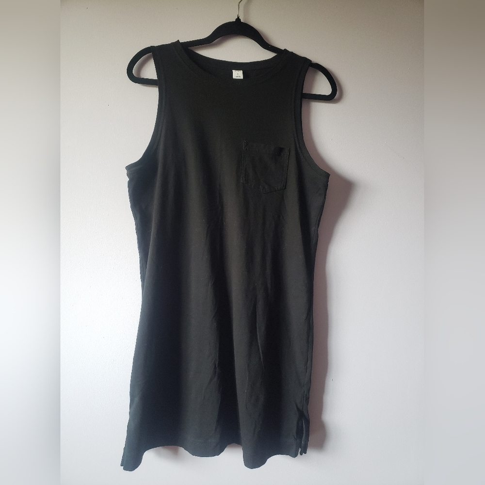 Old Navy Black Sleeveless Dress